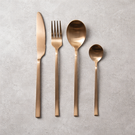 Juego de cubiertos bronce