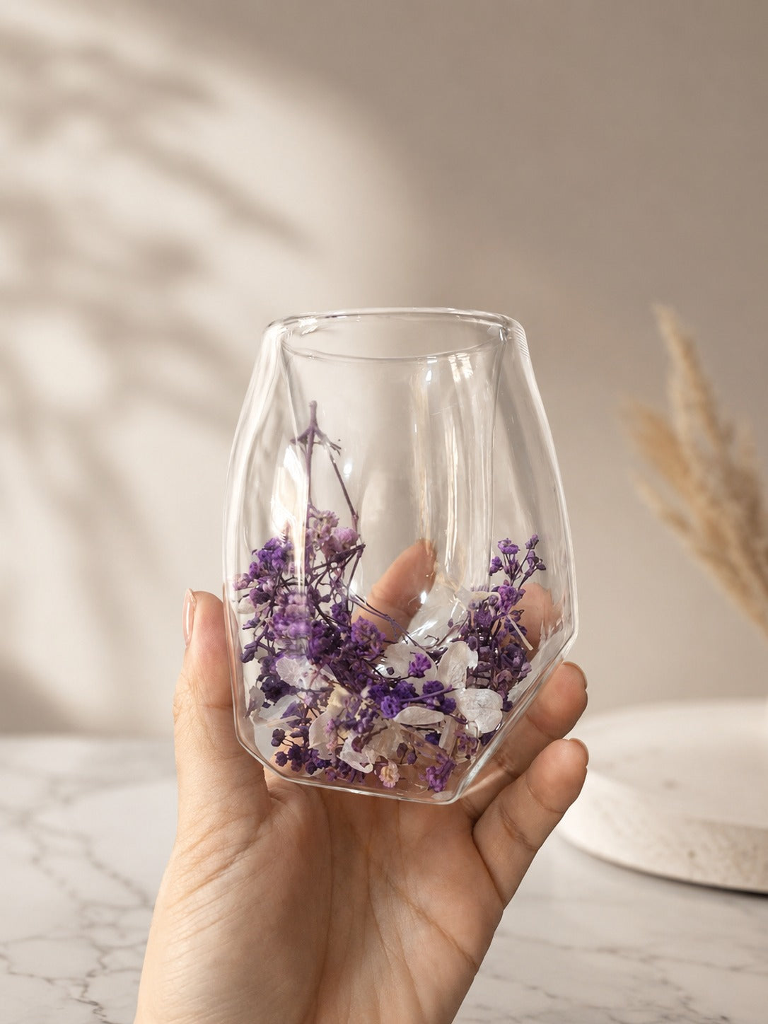 Vaso de vidrio doble pared con flores