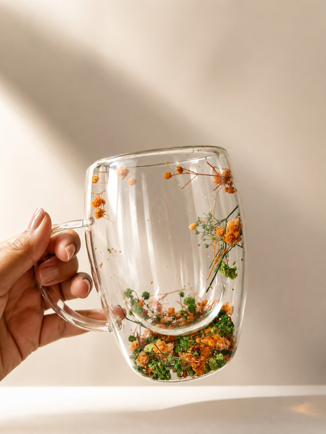 Vaso de vidrio doble pared con flores