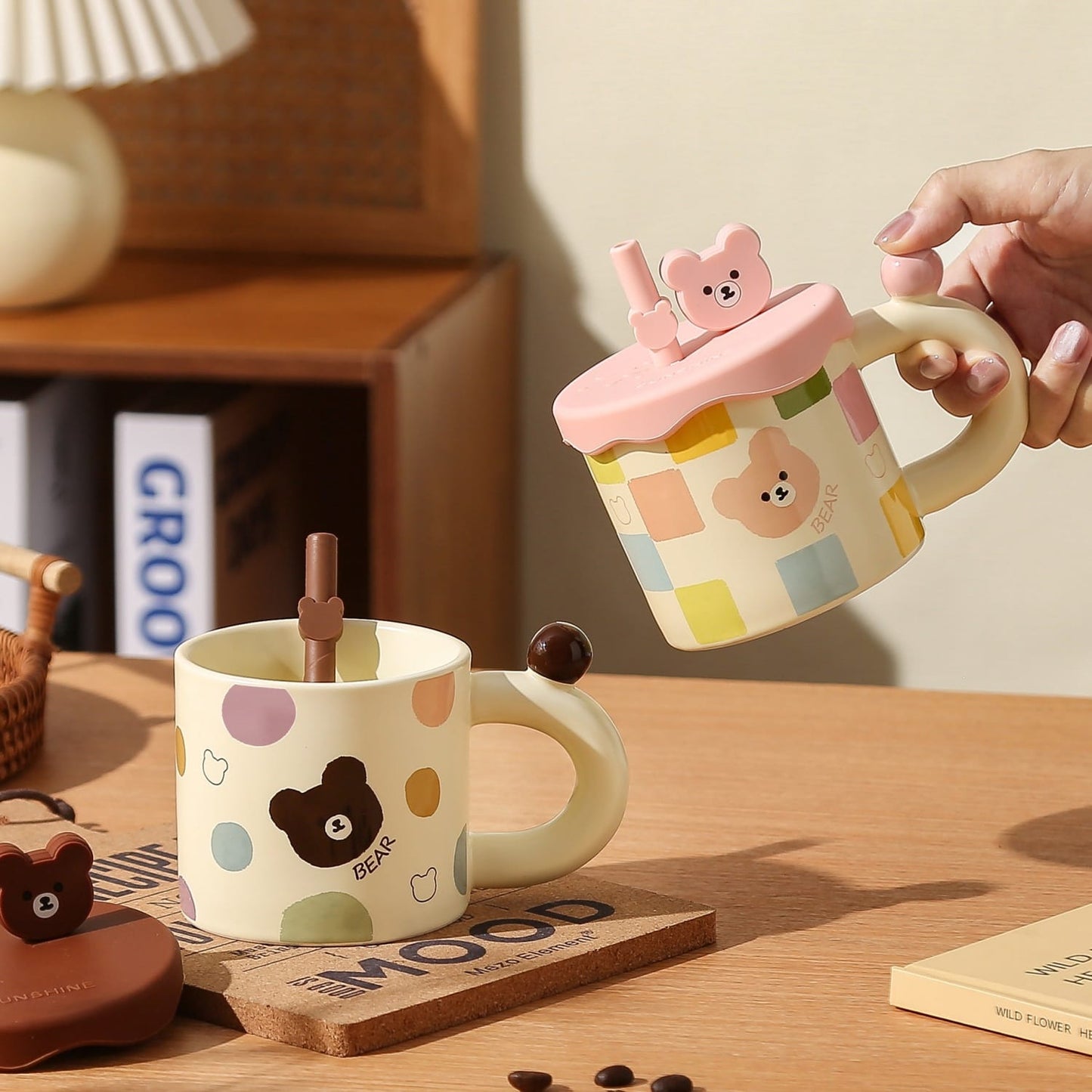 Taza cereamica Osito con Tapa y pitillo